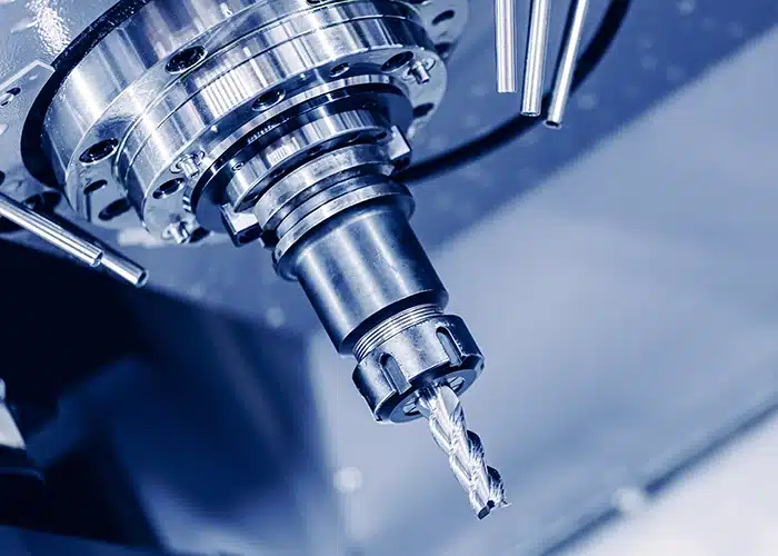 foratura pezzi metallici e plastici a Imola