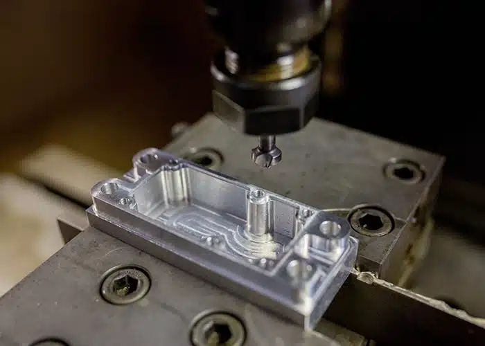 maschiatura componenti filettati a San Giovanni in Persiceto